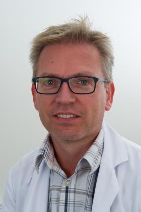 Dr. Hendrik Mertens
