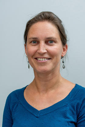 Dr. Laura Van Den Bergh