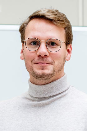 Dr. Laurens Van Melkebeke