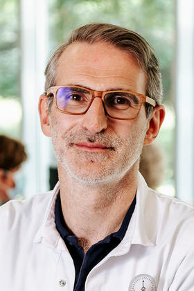 Dr. Peter Hallet