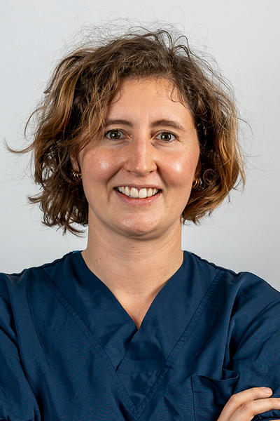 Dr. Clara Caenepeel
