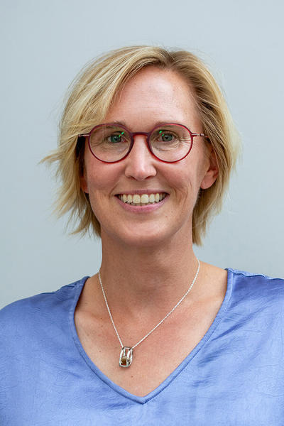 Dr. Evelyn Van de Werf