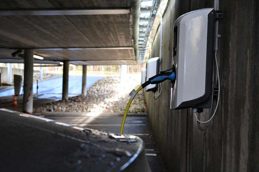22 stopcontacten voor het opladen van elektrische wagens geïnstalleerd op campus Sint-Jan